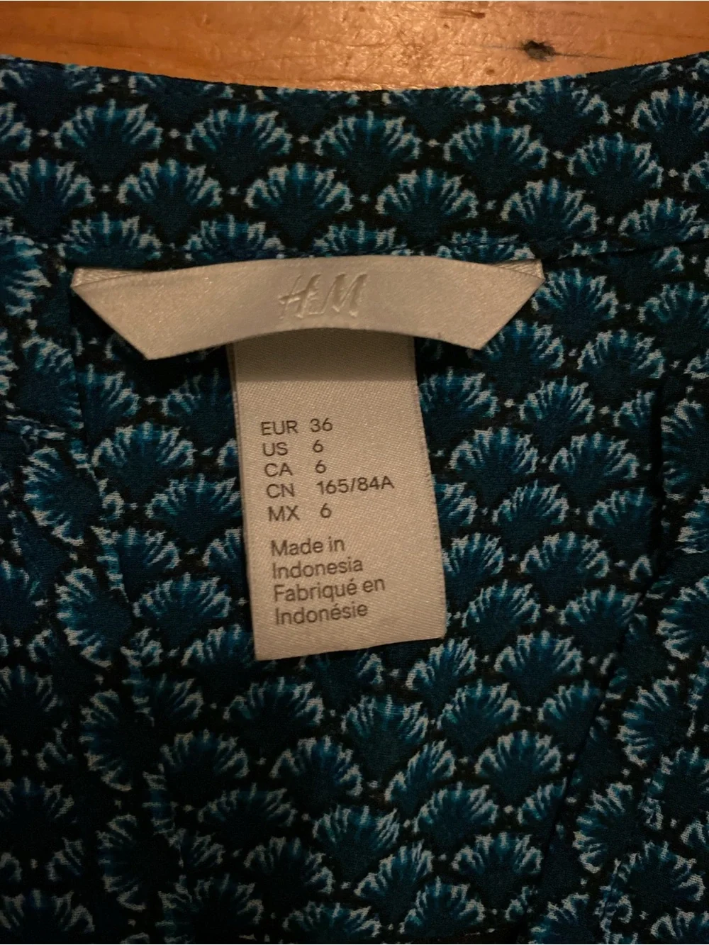 H&M Teal Patterned Flutter Sleeve Dress